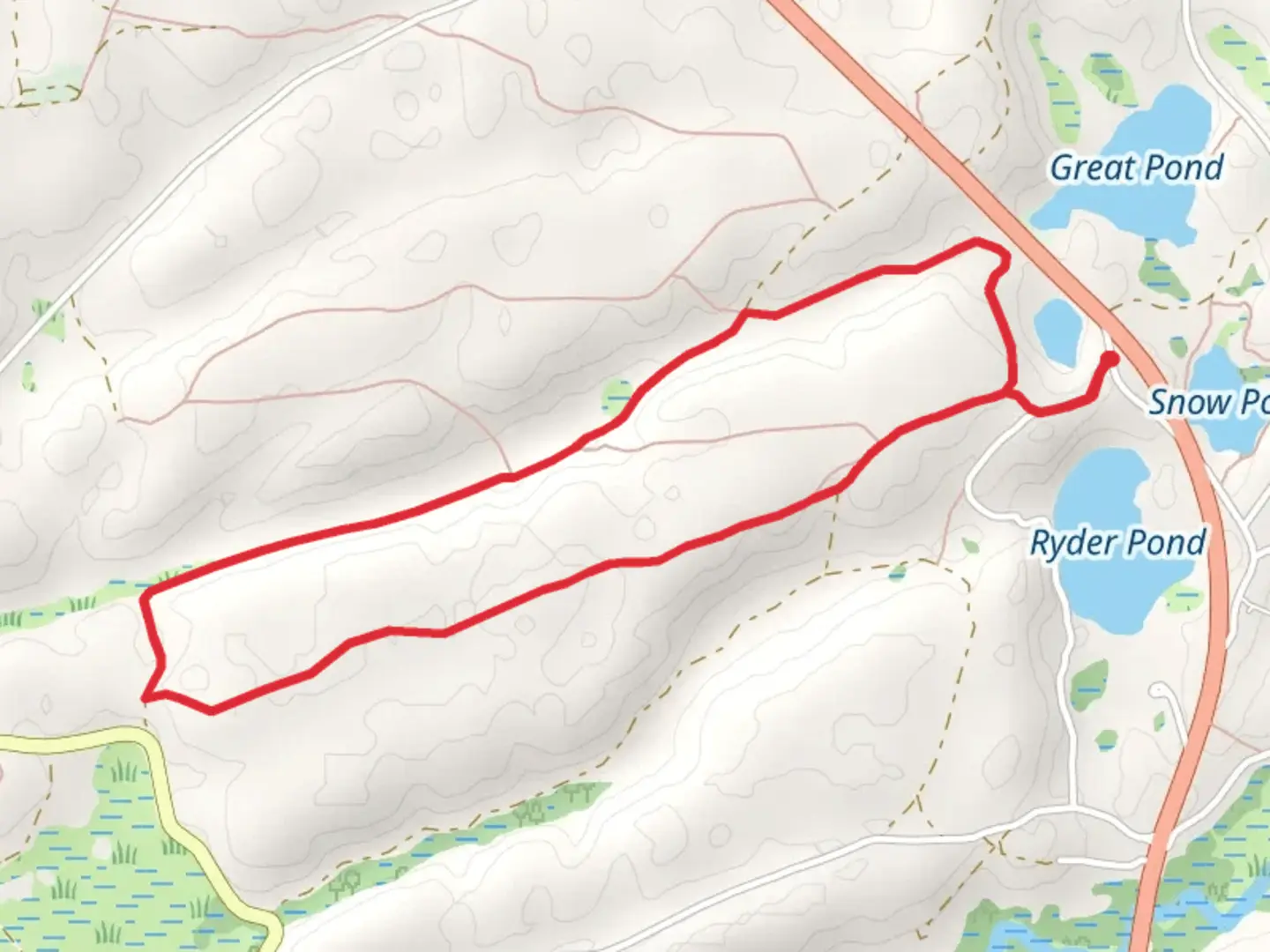 An image depicting the trail Round Pond - Lombard Hollow and its surrounding area.