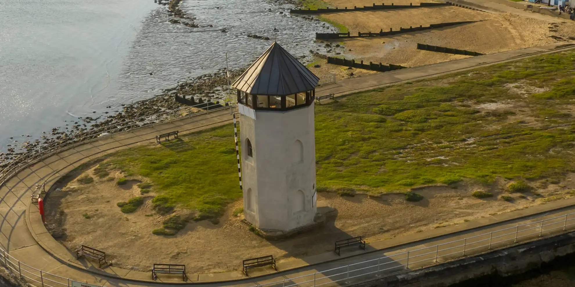 An image depicting the trail Arlesford Creek from Brightlingsea and its surrounding area.