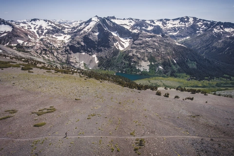 An image depicting the trail Leavitt Lake and Ski Pond Loop via Leavitt Lake Road and its surrounding area.