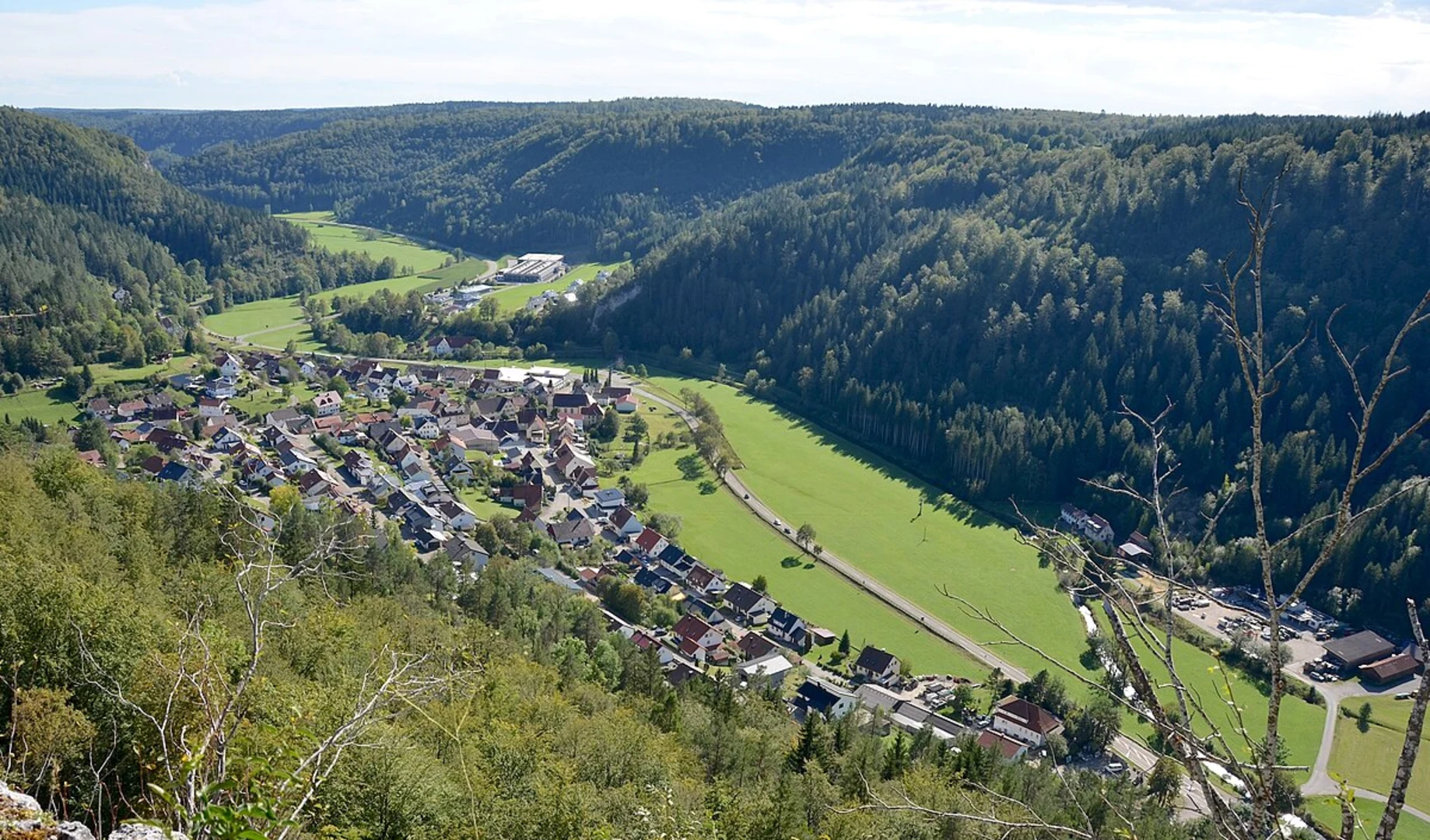 An image depicting the trail Wasserstiege and Säntisblick Loop and its surrounding area.