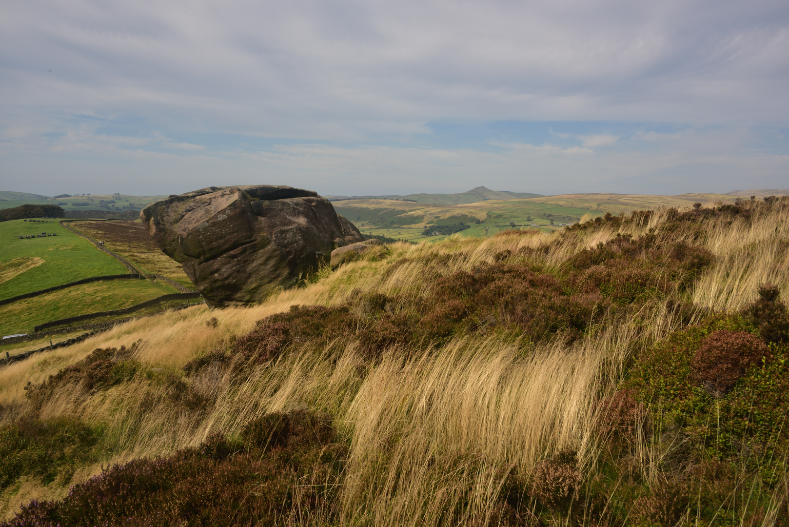 An image depicting the trail Lud's Church - Back Forest and Clough Head from Gradbach and its surrounding area.