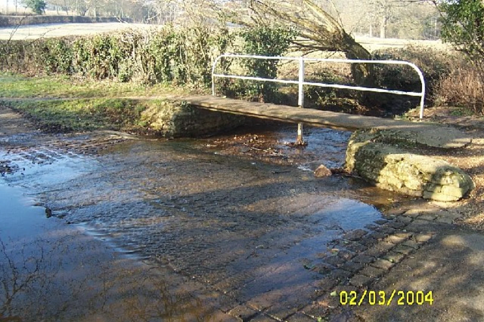 An image depicting the trail Crampmoor to Amfield Circular Walk and its surrounding area.