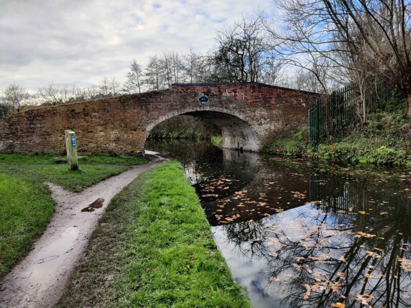 An image depicting the trail Stourport on Severn Loop via River Severn and its surrounding area.