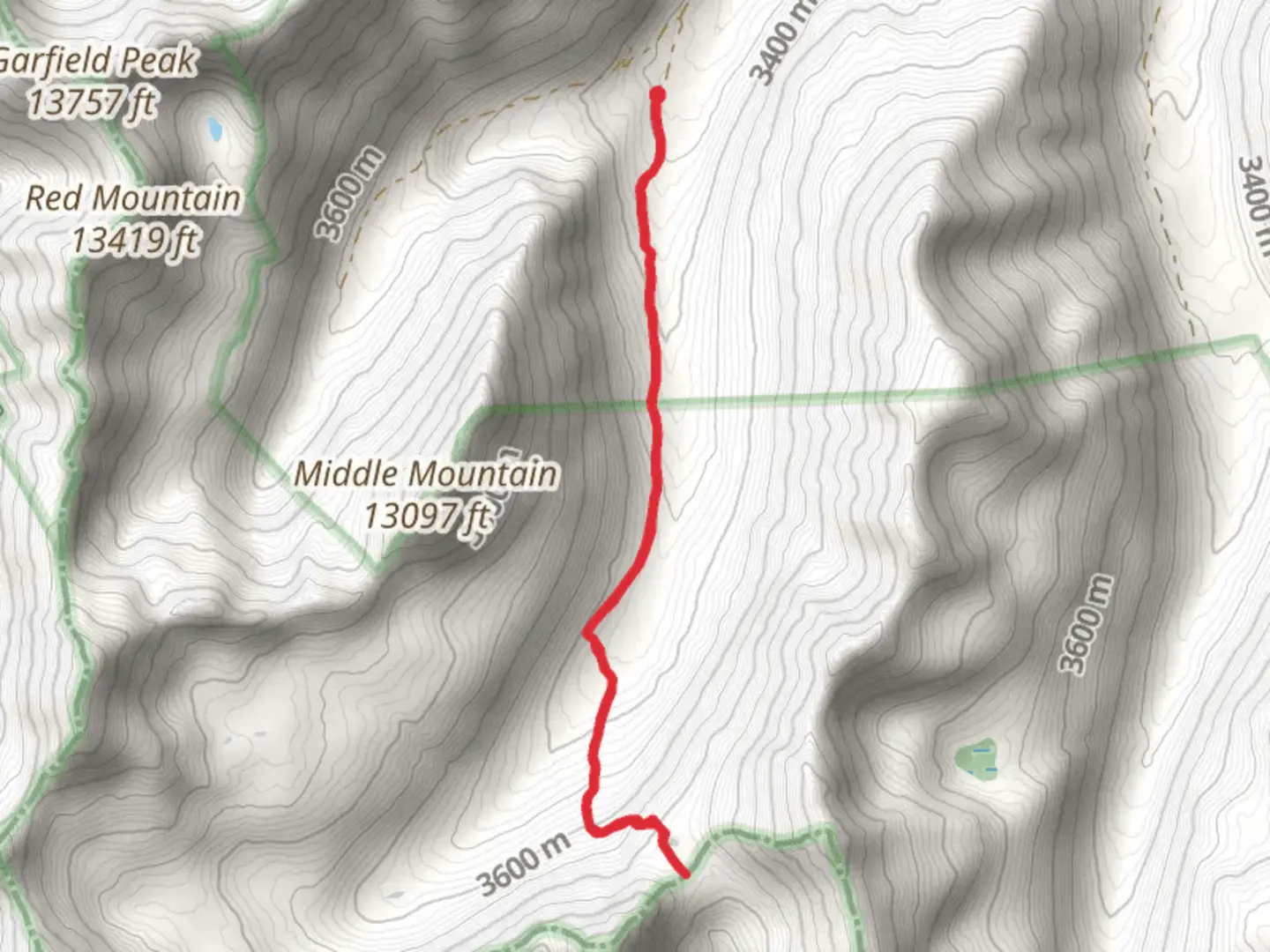 An image depicting the trail Lake Pass via Lake Patricia Trail and its surrounding area.