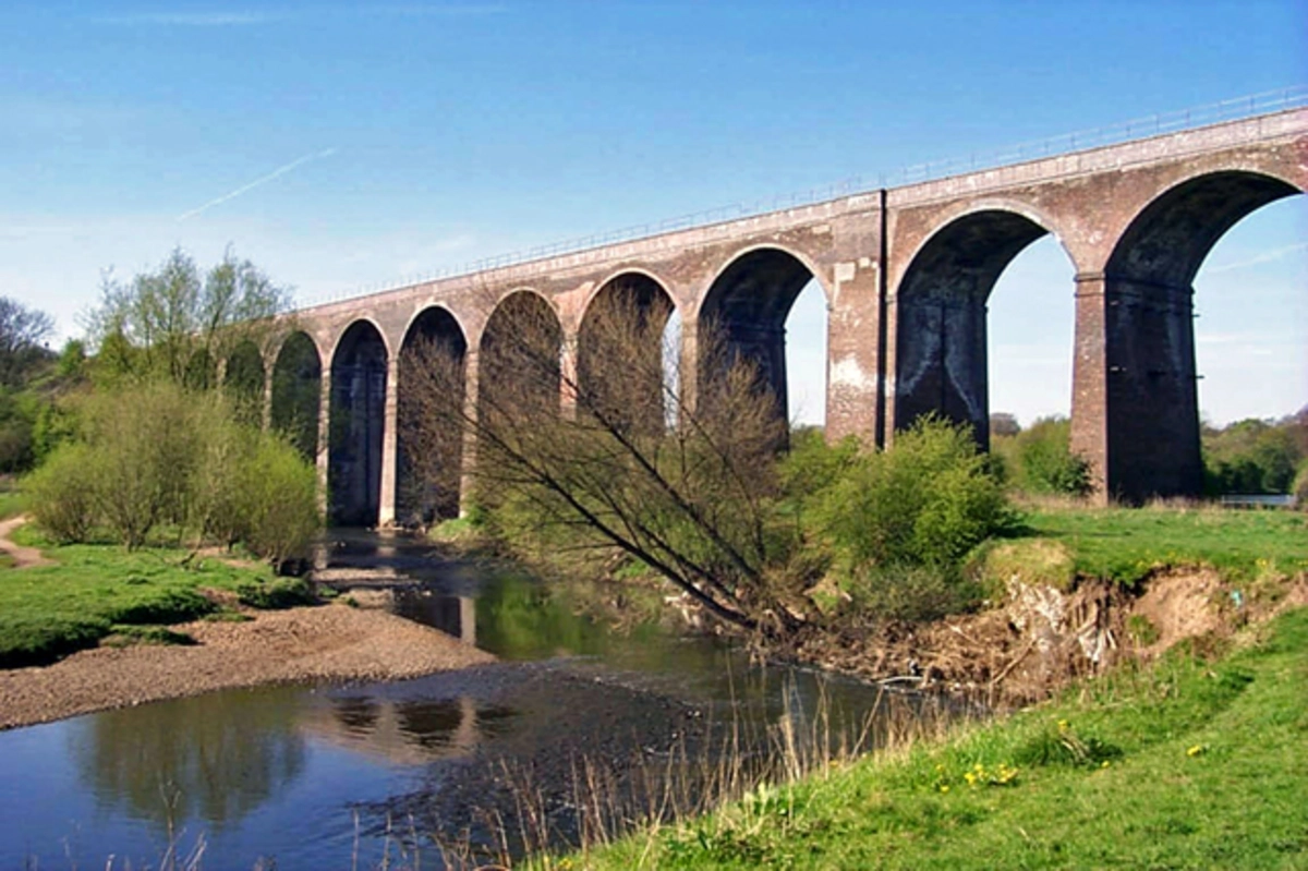 River Tame and Reddish Vale Viaduct