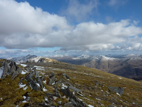 An image depicting the trail Achallader's Five Peaks Loop and its surrounding area.