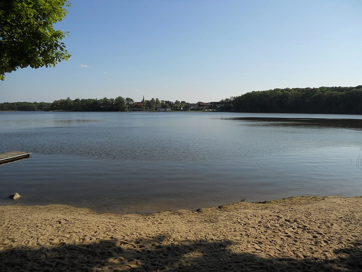 Groß Leuthener See from Glietz Zglic via Wanderweg Grosse Leuthen
