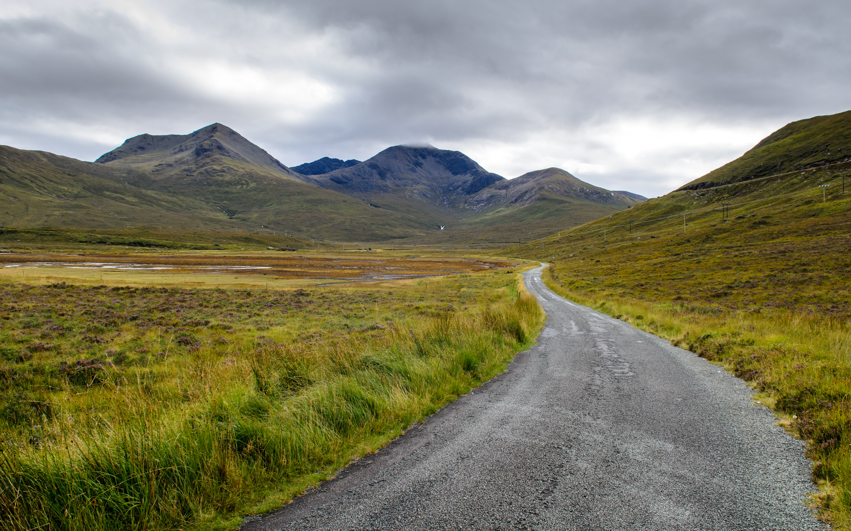 An image depicting the trail Garbh Bheinn's Great Ridge Loop from Inversanda and its surrounding area.