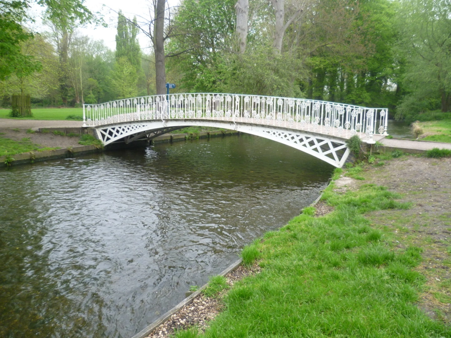 An image depicting the trail Morden Hall Park and its surrounding area.