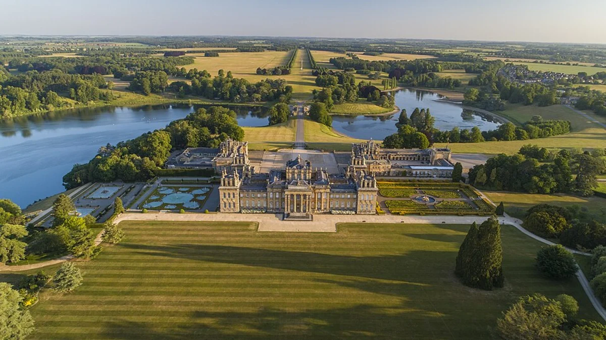 Blenheim Palace and The Lake Loop - Bladon
