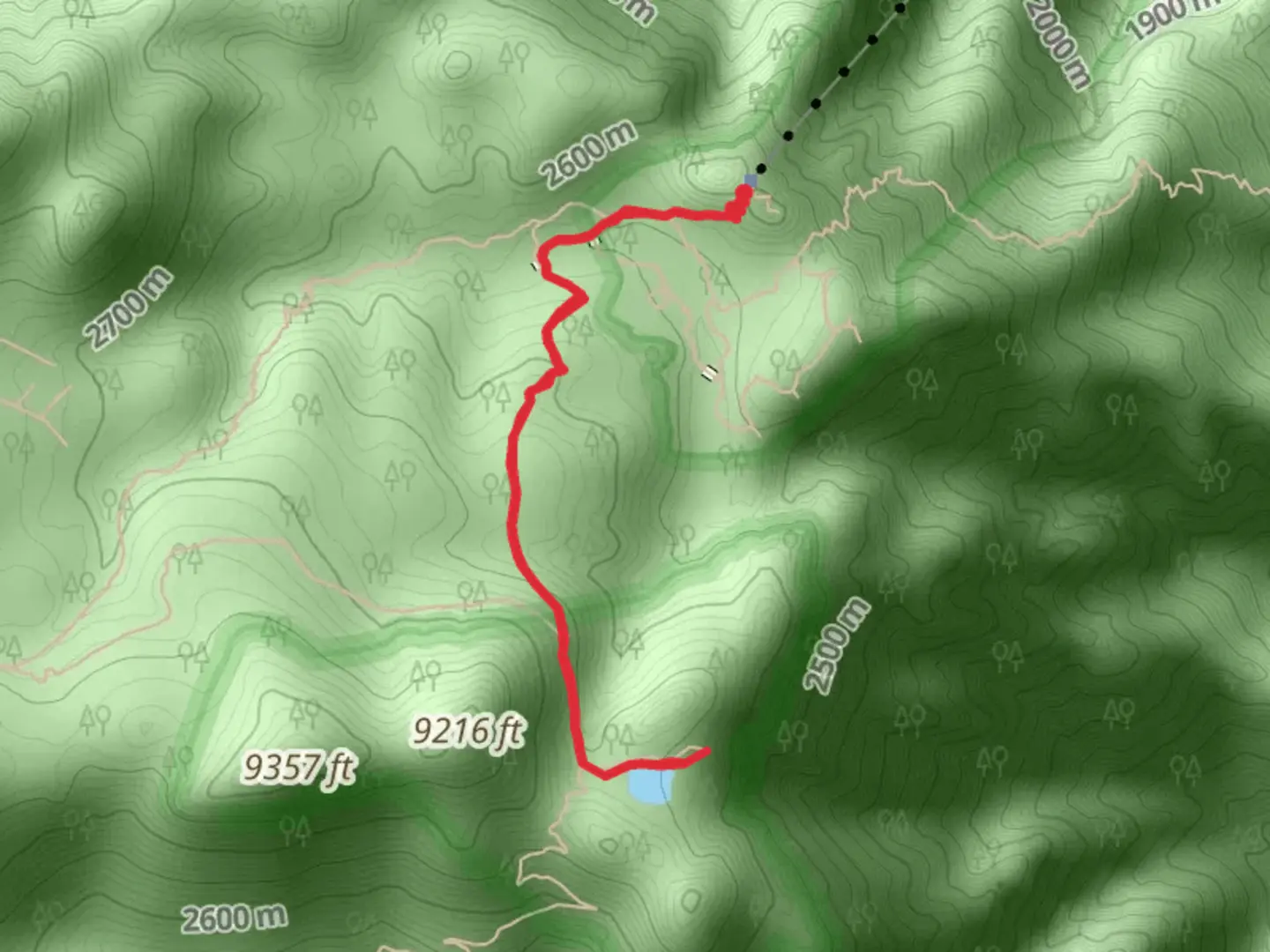An image depicting the trail Hidden Lake via Round Valley Trail and its surrounding area.