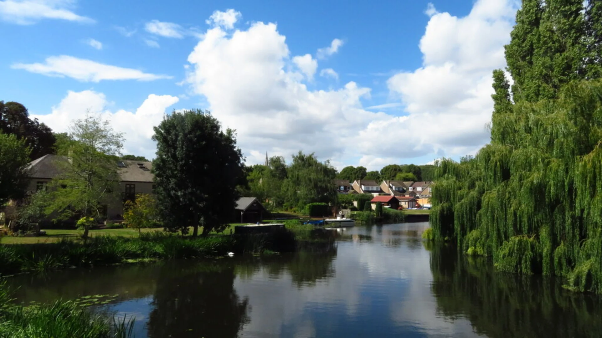 An image depicting the trail Thrapston Loop and its surrounding area.