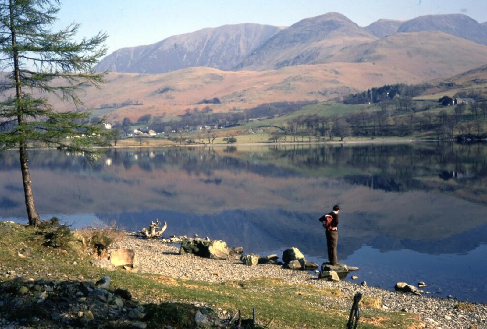An image depicting the trail Buttermere, Hay Stacks, Dale Head and Robinson Walk and its surrounding area.