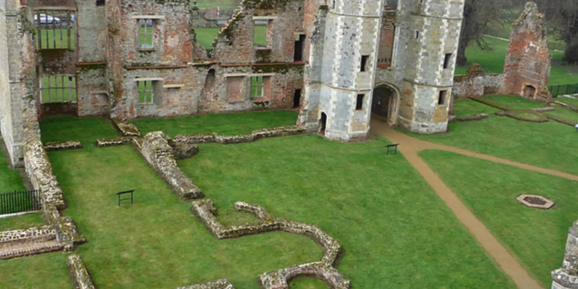 An image depicting the trail River Rother Walk and its surrounding area.