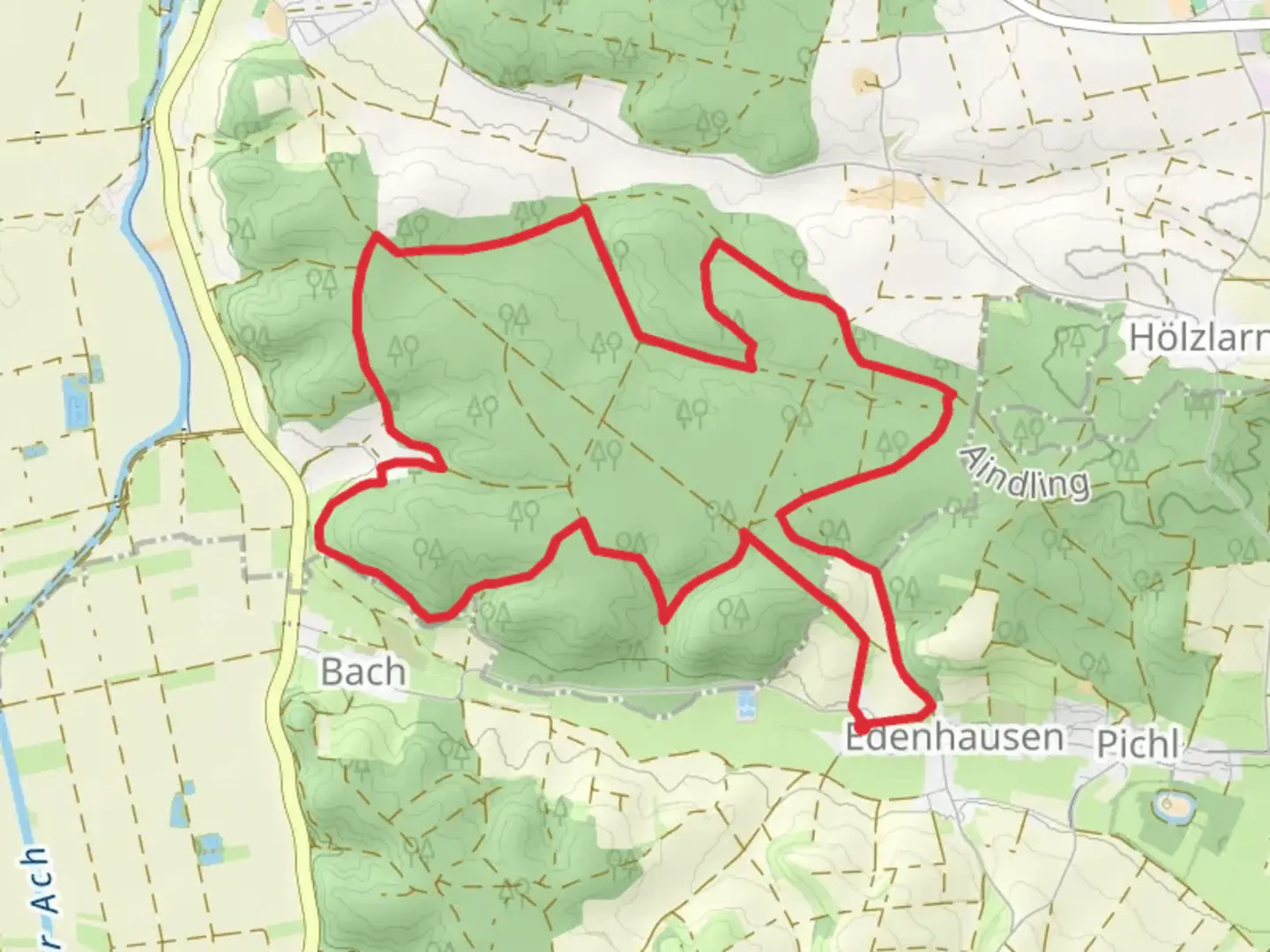 An image depicting the trail Edenhauser Forst Loop and its surrounding area.