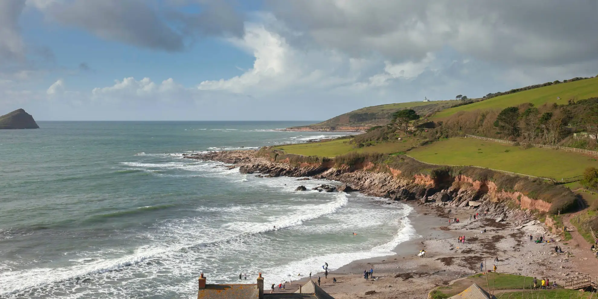 An image depicting the trail Wembury Bay and the River Yealm Walk and its surrounding area.