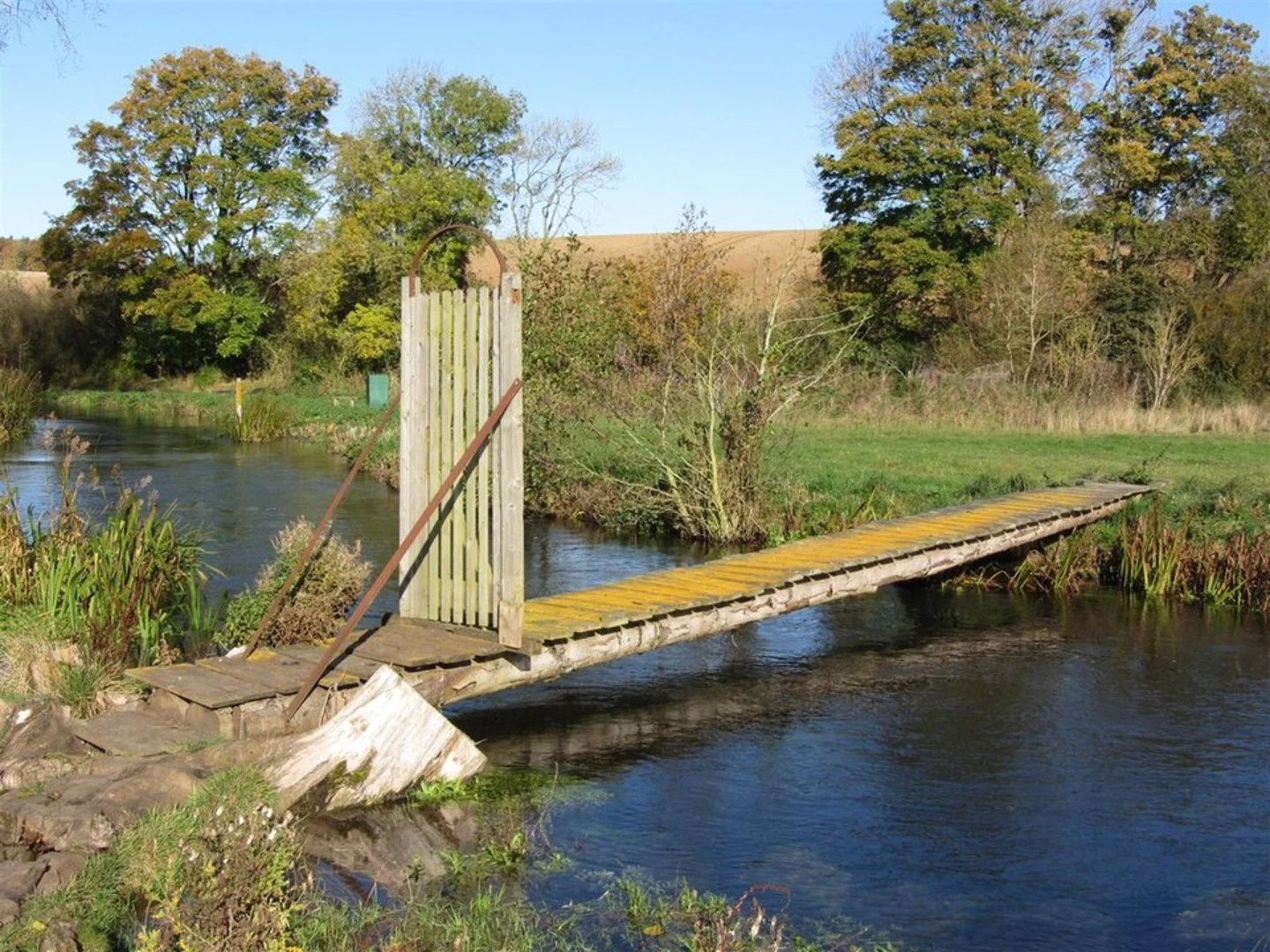An image depicting the trail Bibury and Coln St Aldwyns and its surrounding area.
