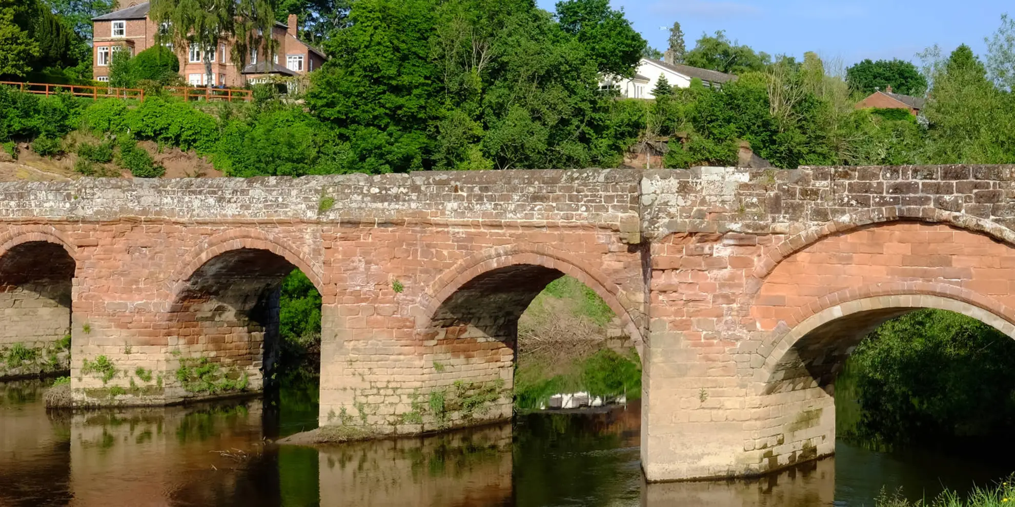 An image depicting the trail River Dee from Farndon and its surrounding area.