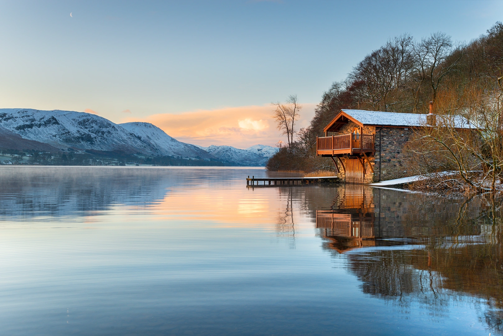 An image depicting the trail Ullswater Way - Pooley Bridge via Lakeshore and its surrounding area.