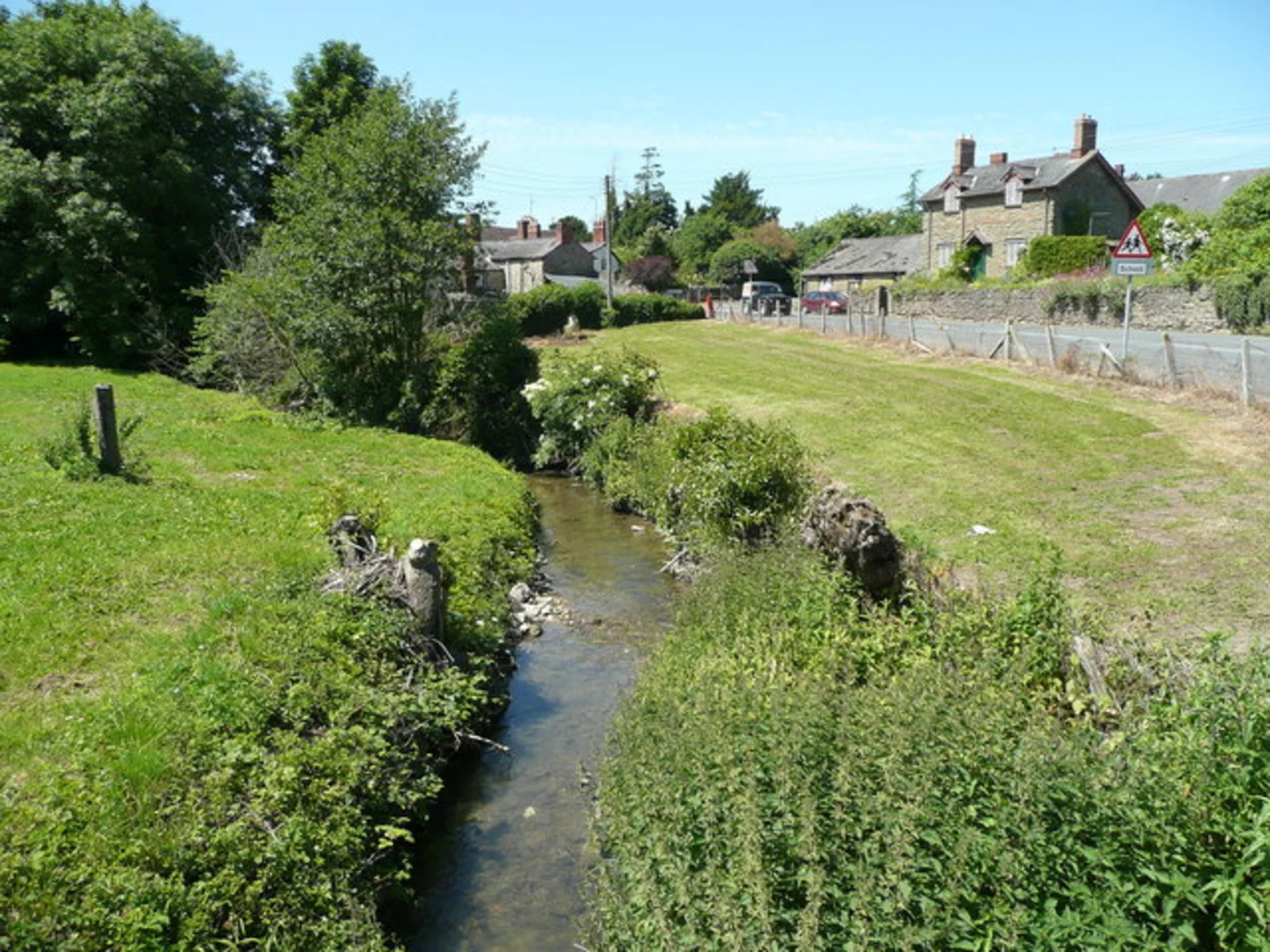 An image depicting the trail Bear's Wood Loop - Mordiford and its surrounding area.