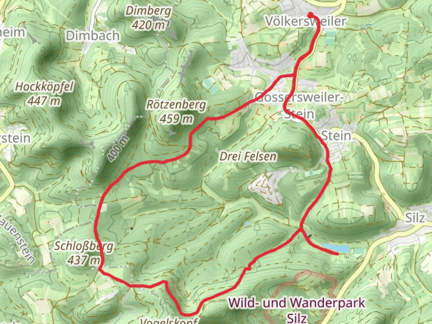 An image depicting the trail Silzer See via Felsenweg Gossersweiler Stein and Rundwanderweg 26 Silz and its surrounding area.