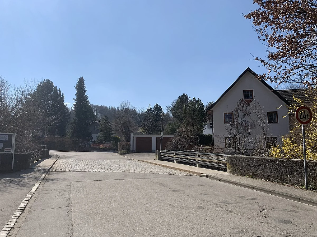 Erlebnisbiotope Wasser and Barfusspfad Benediktbeuern via Hochmoorpfad