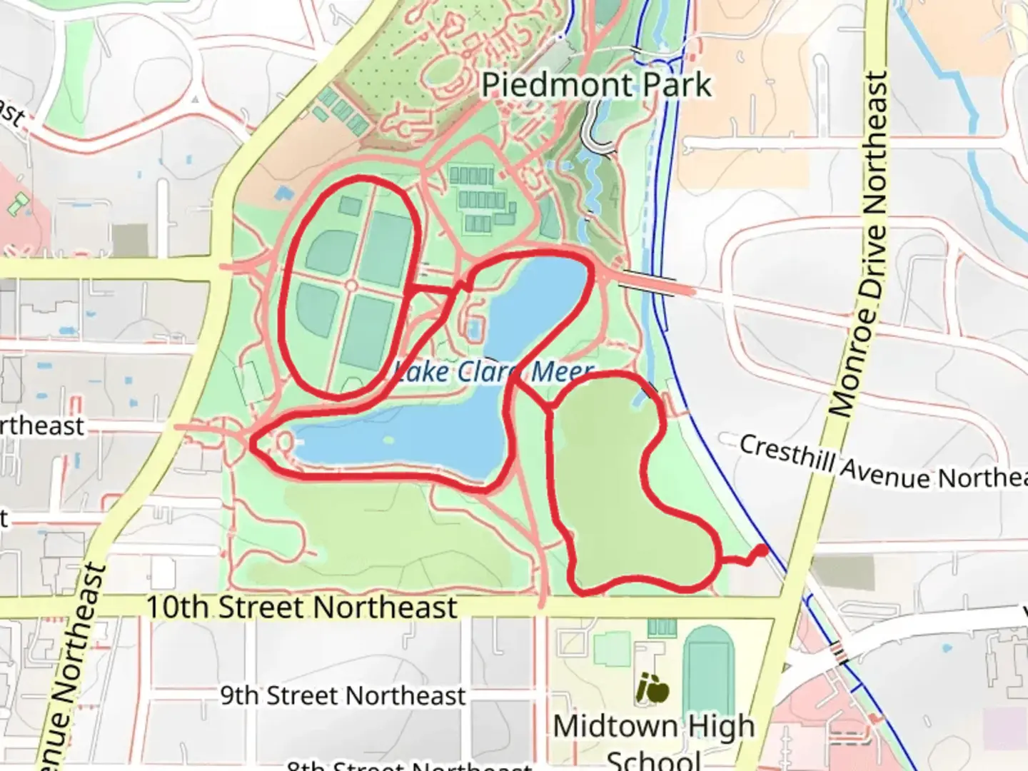 An image depicting the trail Lake Clara Meer and Active Oval Loop and its surrounding area.
