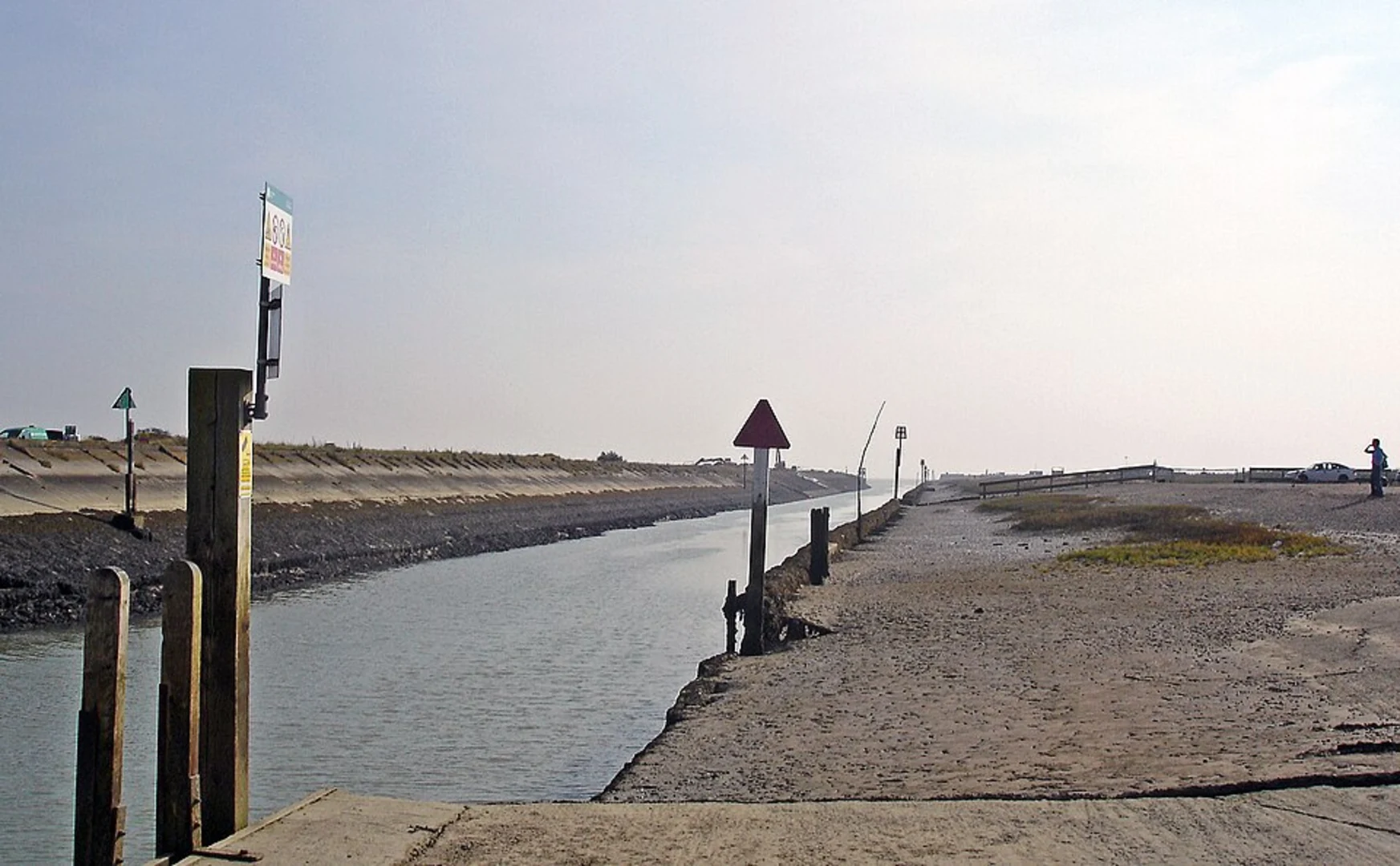 An image depicting the trail Rye Harbour to Camber via Rye Harbour Nature Reserve and Northpoint Beach and its surrounding area.