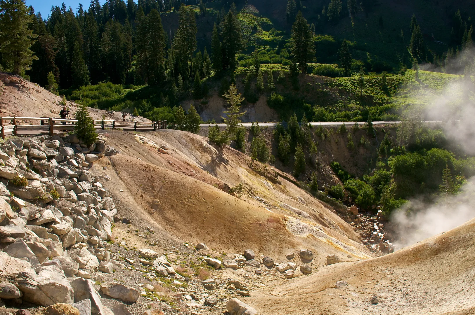 An image depicting the trail Crumbaugh Lake and Cold Boiling Lake via Crumbaugh Lake trail and its surrounding area.