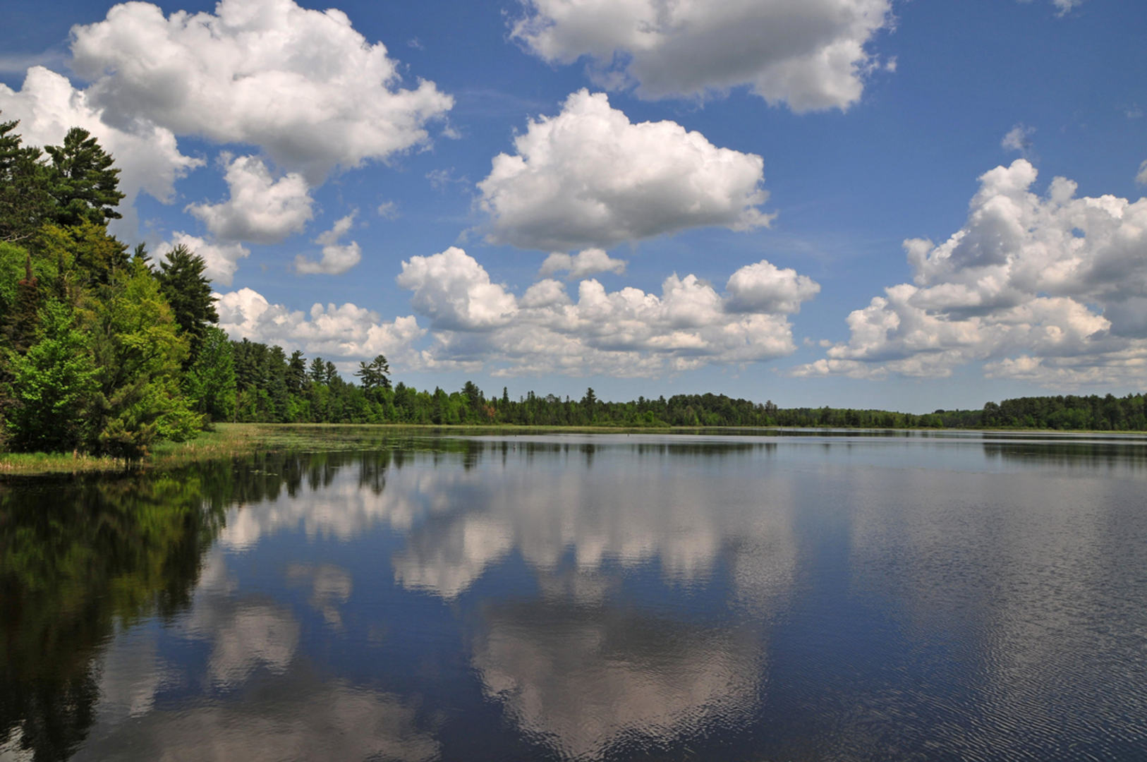 An image depicting the trail Sevenmile Lake Trail and its surrounding area.