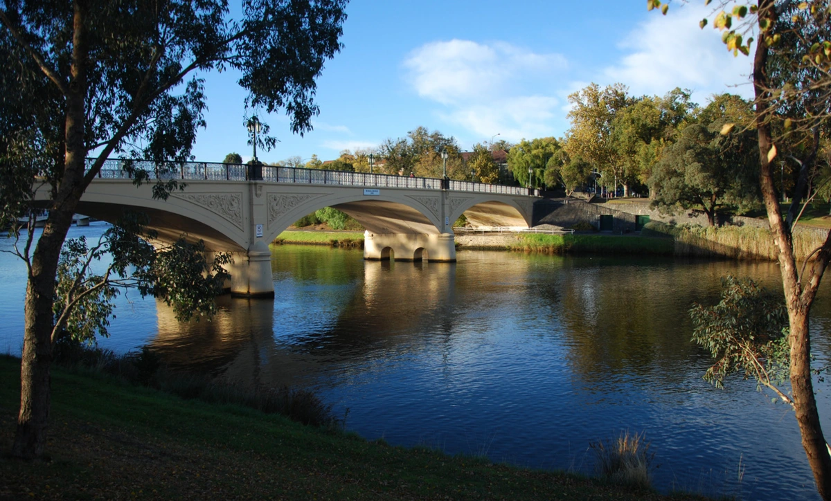 Great Melbourne Parks Walk - Shrine to Flemington
