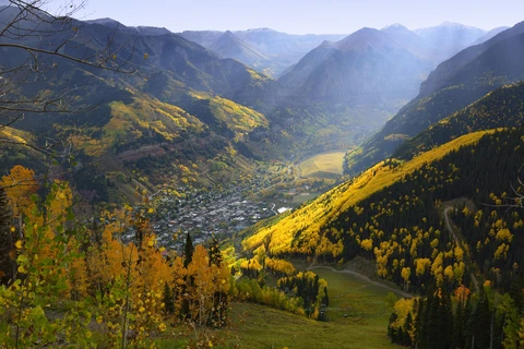 An image depicting the trail Telluride Trail and its surrounding area.