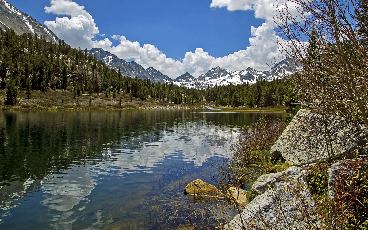 Mack Lake, Mono Pass and Summit Lake via Little Lakes Valley Trail