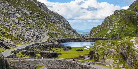 An image depicting the trail Gap of Dunloe and its surrounding area.