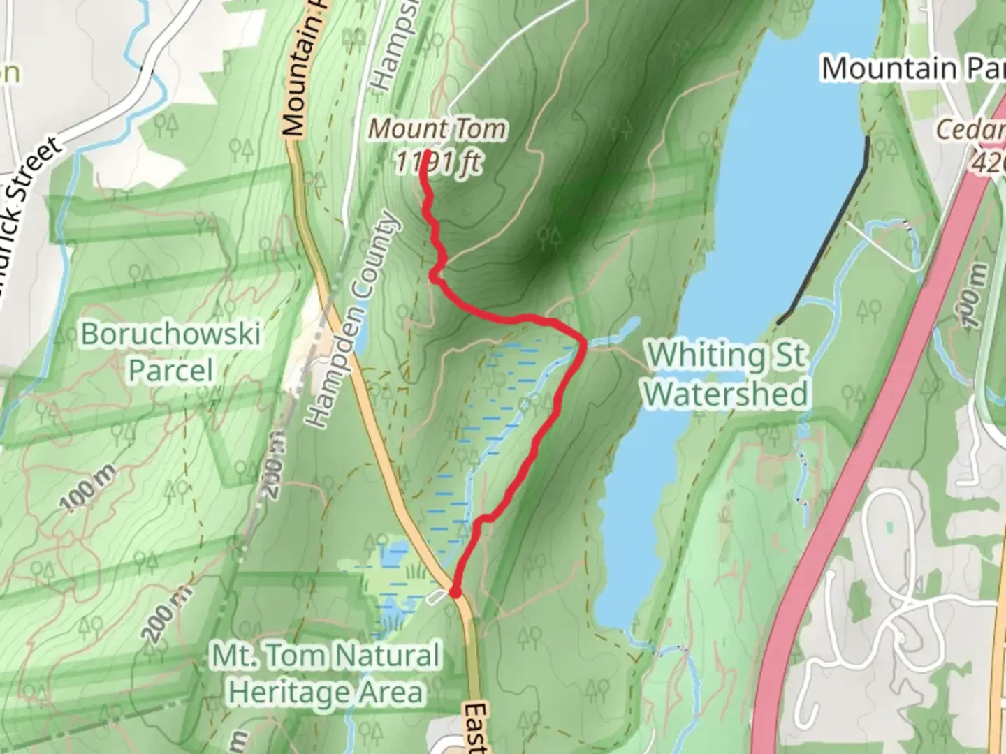 An image depicting the trail Mount Tom via Easthampton Road and its surrounding area.