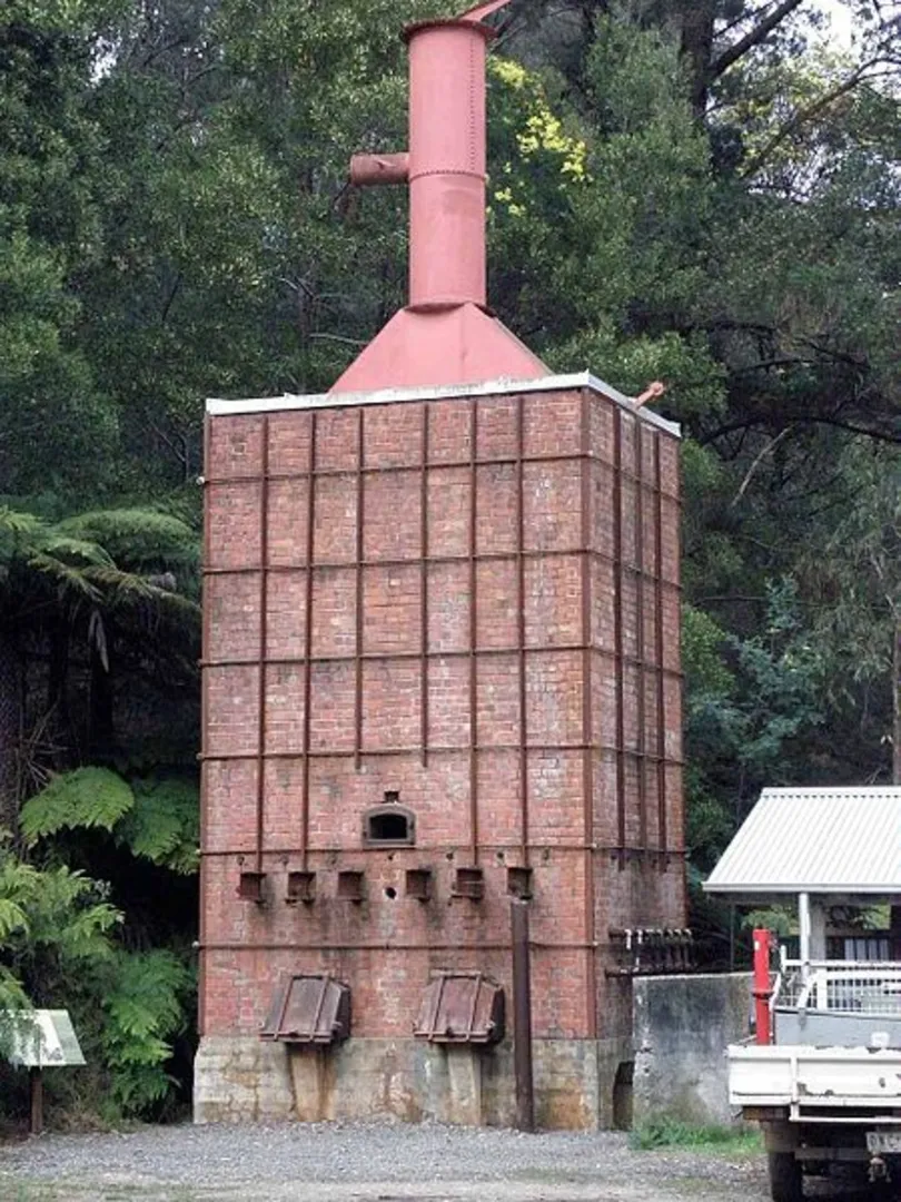 An image depicting the trail Kurth Kiln Walk and its surrounding area.