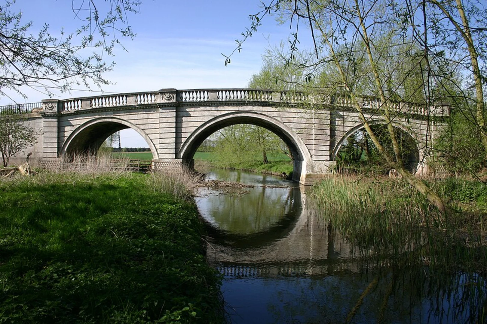 An image depicting the trail Coleshill and Shustoke Country Park and its surrounding area.