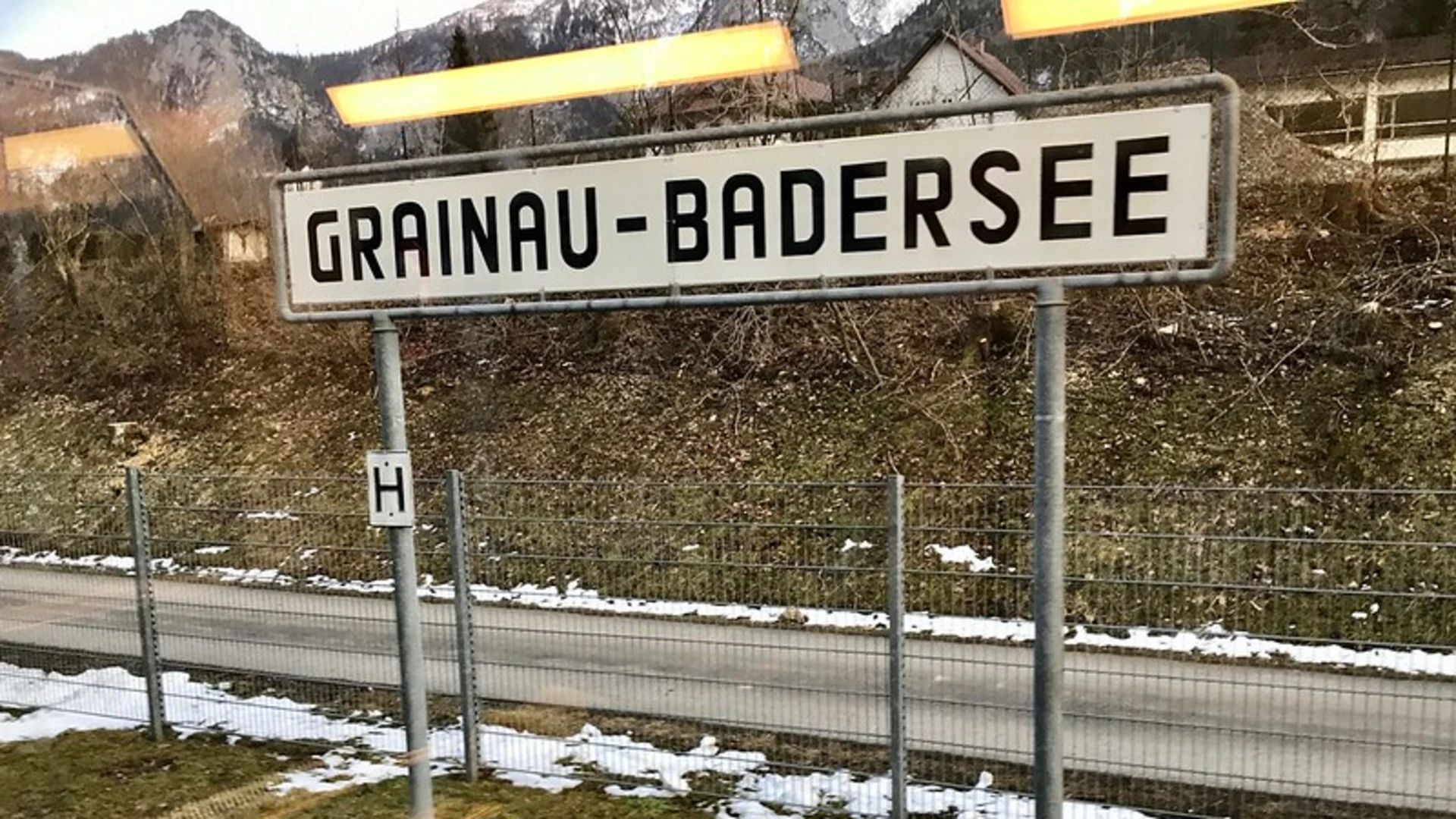 An image depicting the trail Badersee via Baderseeweg and its surrounding area.