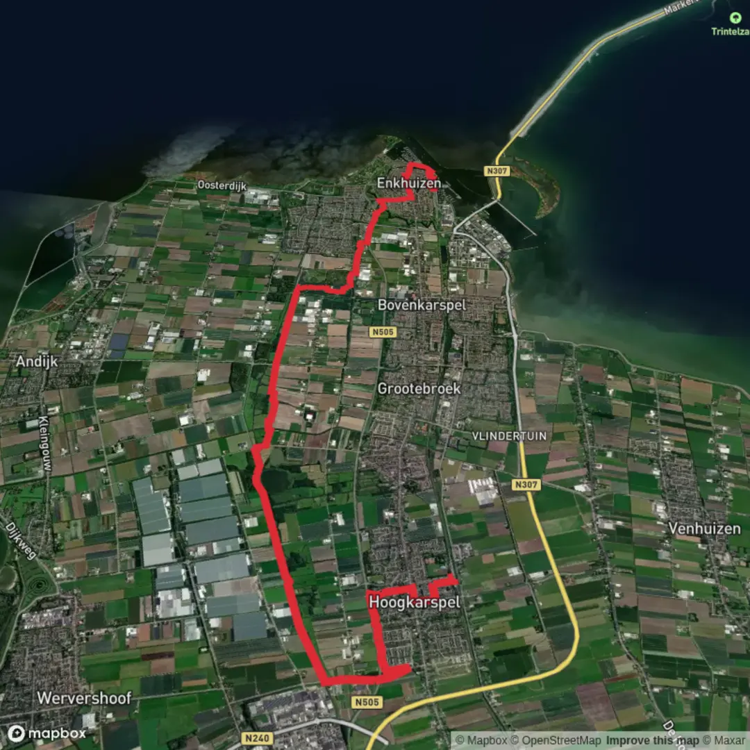 An image depicting the trail Oosterwijzend to Enkhuizen via Lutjebroker Weel and Streekbos and its surrounding area.