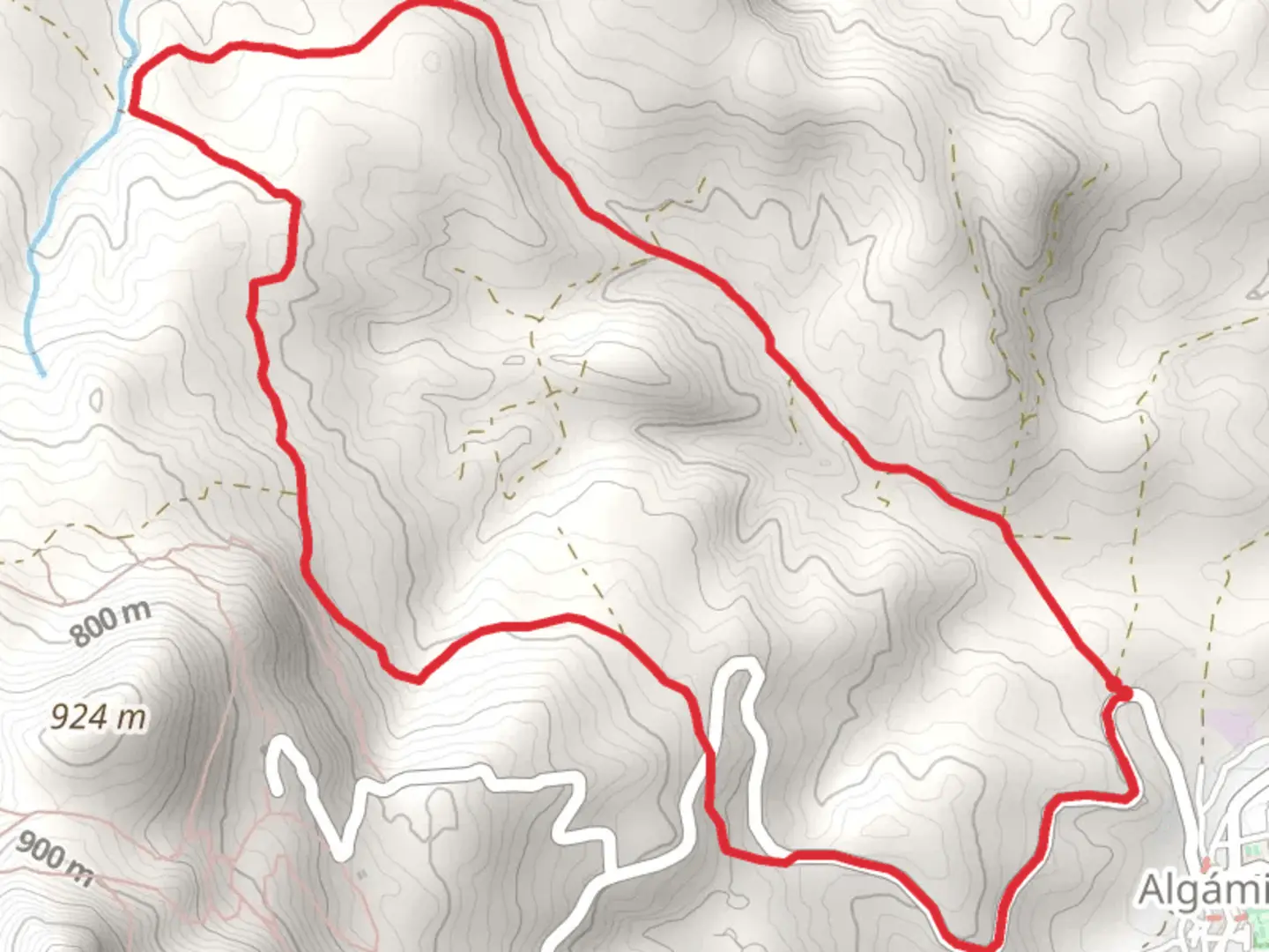An image depicting the trail Cordel de Maron SL A 131 and its surrounding area.