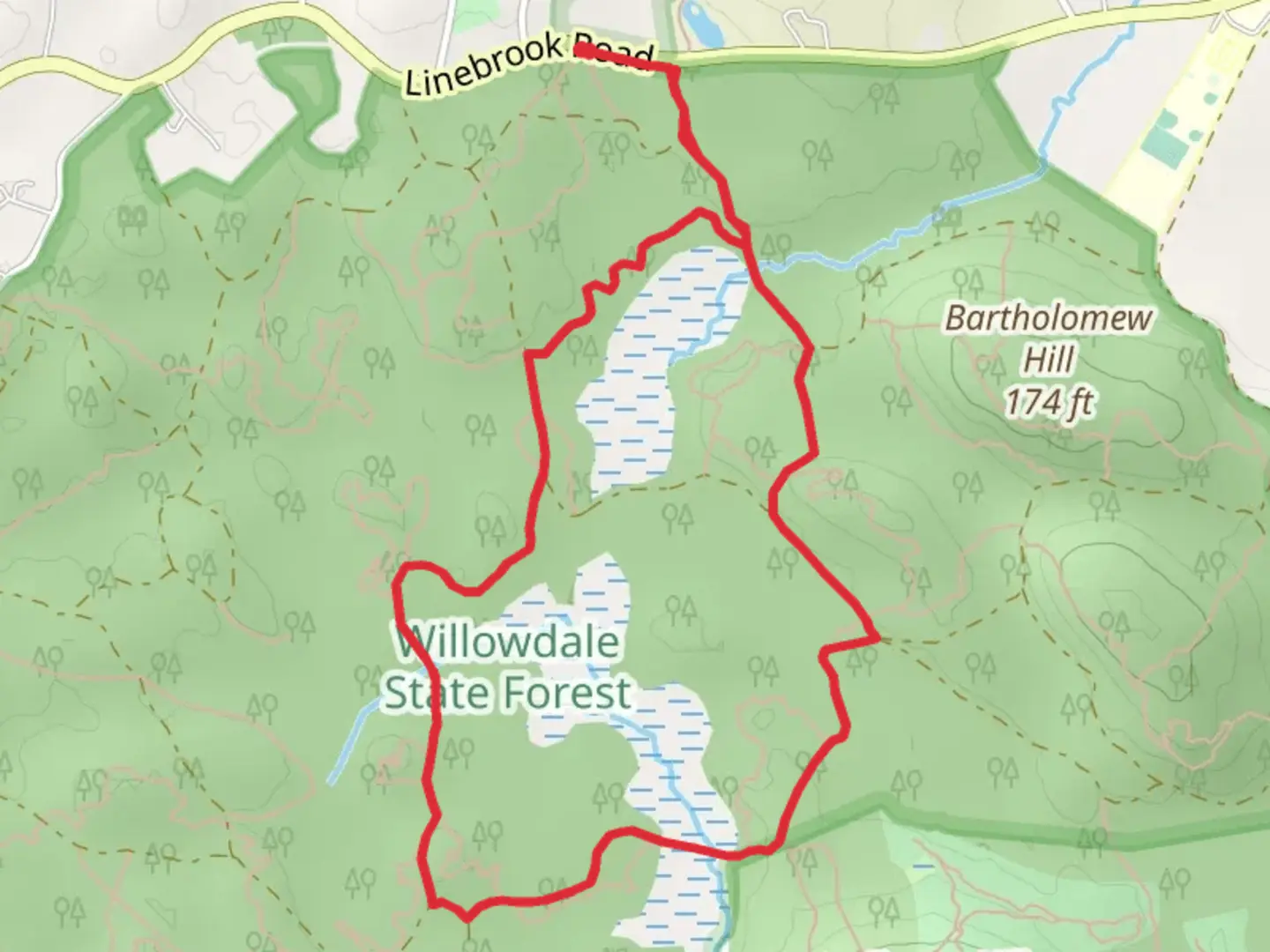 An image depicting the trail Willowdale State Forest Loop VIa Bay Circuit Trail and its surrounding area.