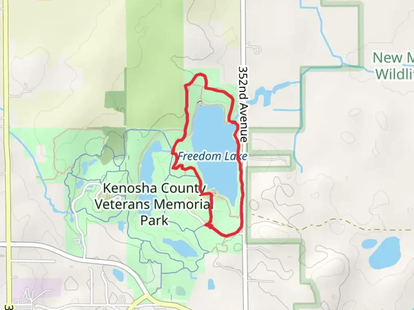 An image depicting the trail Freedom Lake Red Loop Trail and its surrounding area.