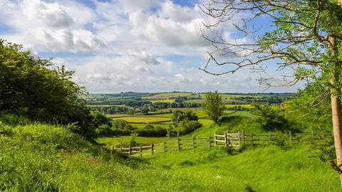An image depicting the trail Viking Way and its surrounding area.