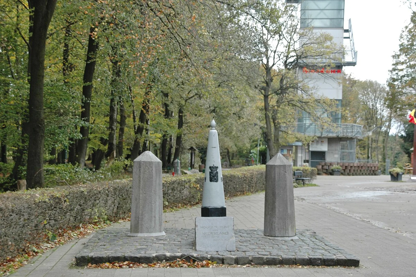 An image depicting the trail Preusberg, Stahlenberg and Hoogste Punt van Nederland Loop via Sudweg and its surrounding area.