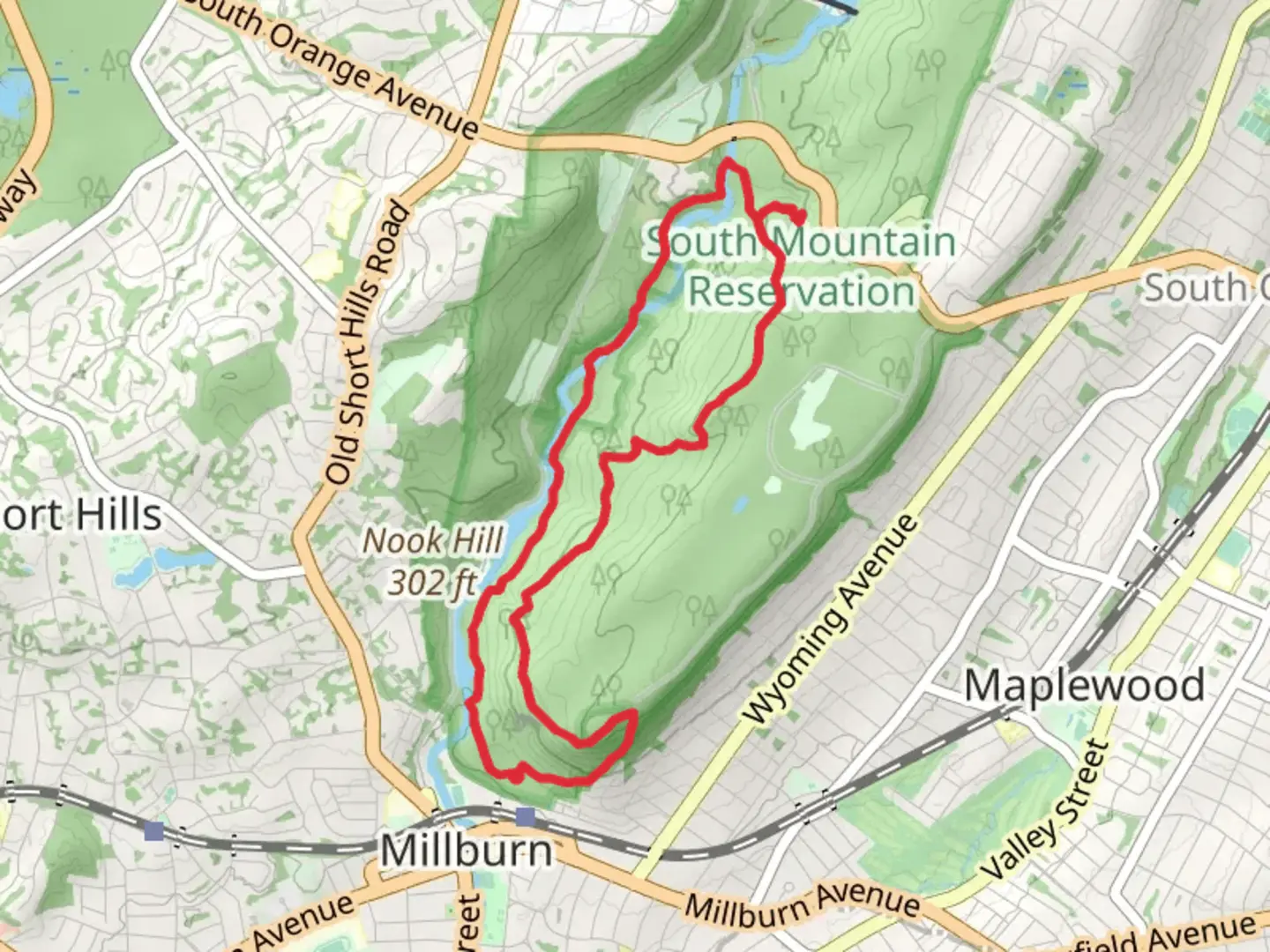 An image depicting the trail Campbells Pond and Diamond Mill Pond Loop and its surrounding area.