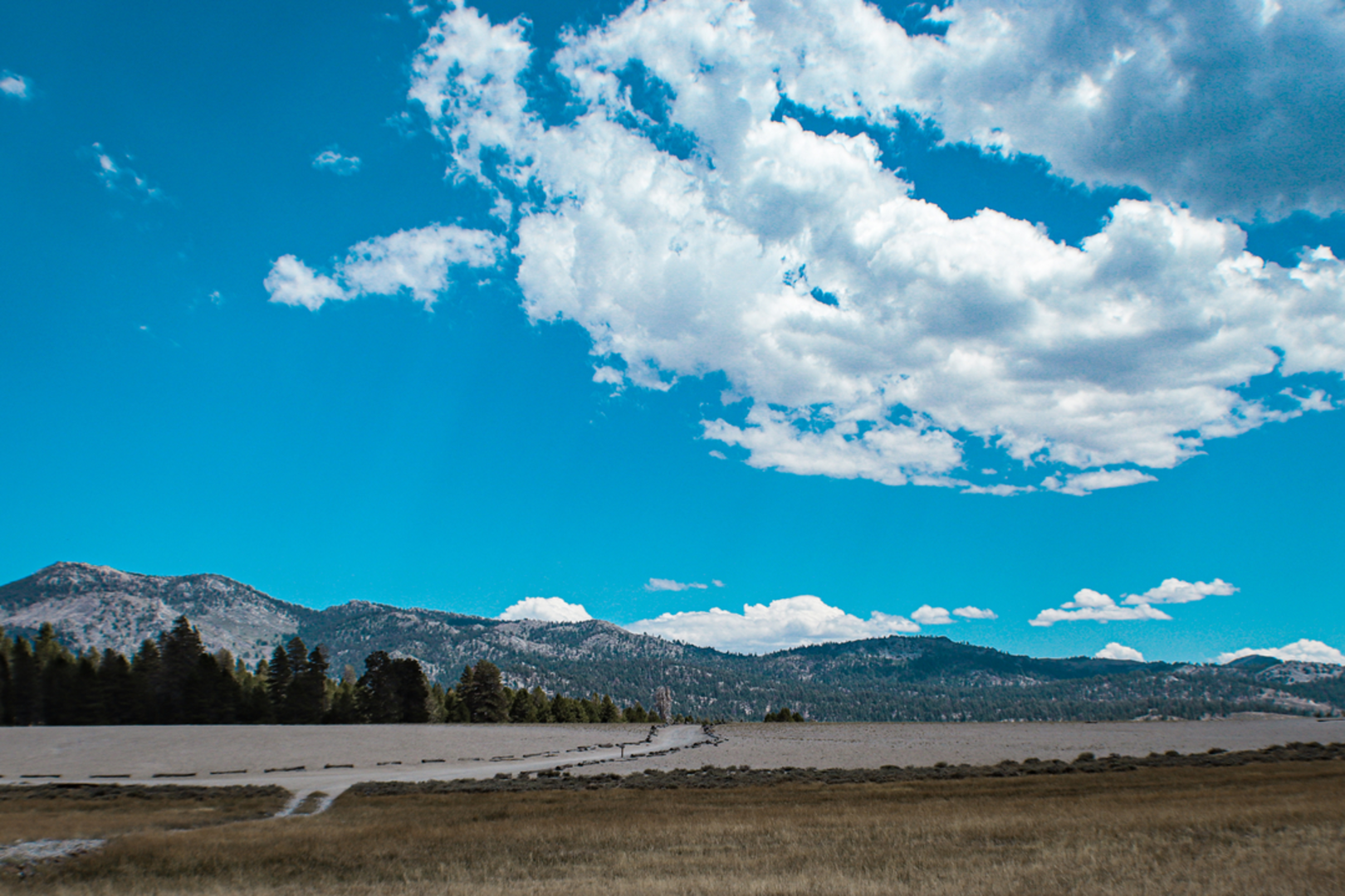 An image depicting the trail Jordan Hot Springs to Red Rock Meadow via Casa Vieja Trail and its surrounding area.