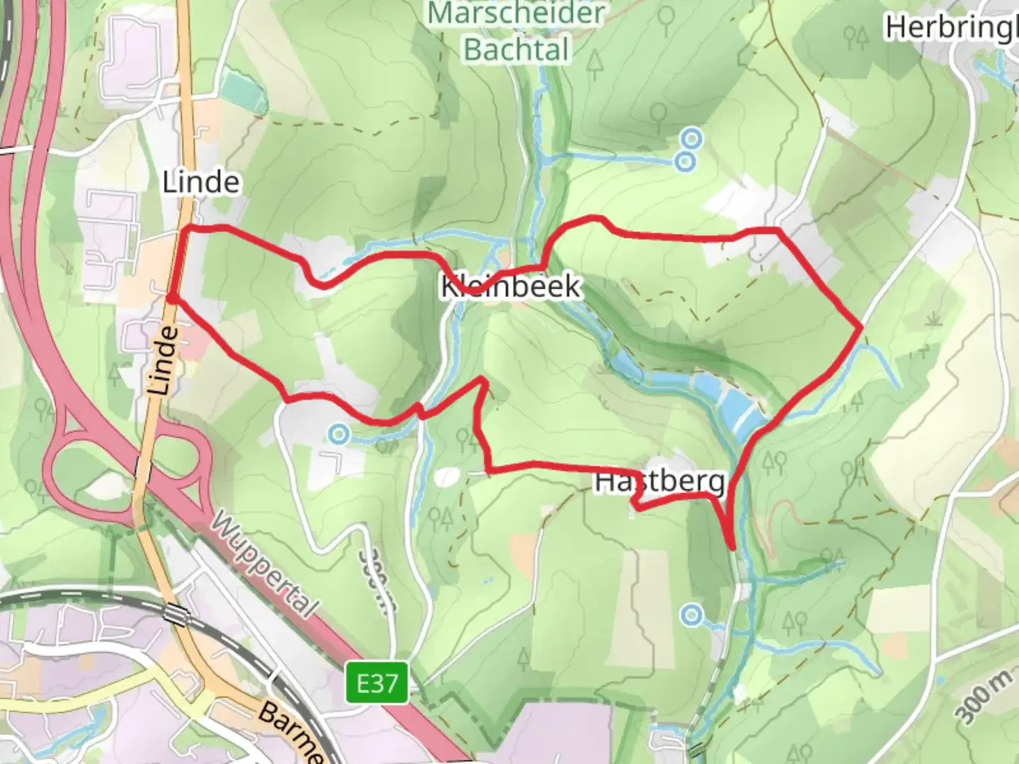 An image depicting the trail Marscheider Bach via Wuppertaler Rundweg and its surrounding area.