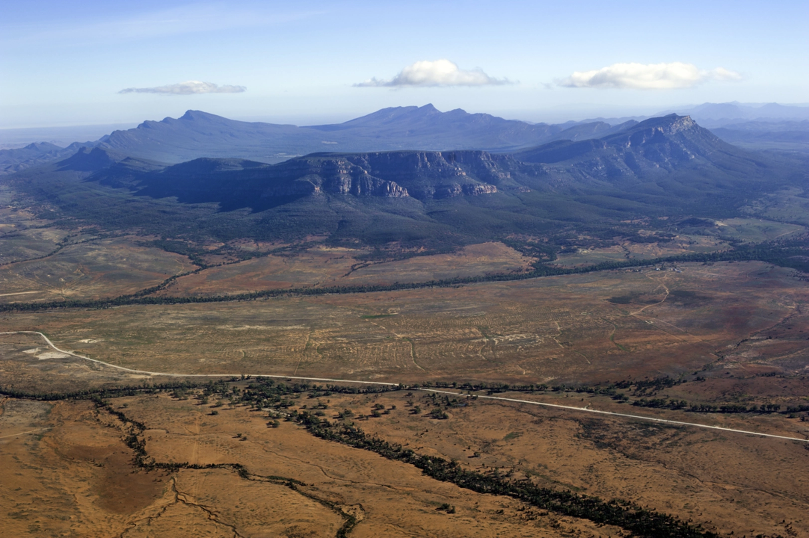 An image depicting the trail Wangarra Lookout Hike and its surrounding area.