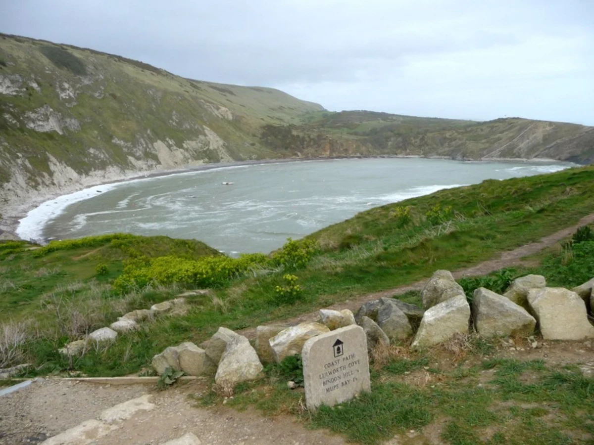 Lulworth Cove Loop