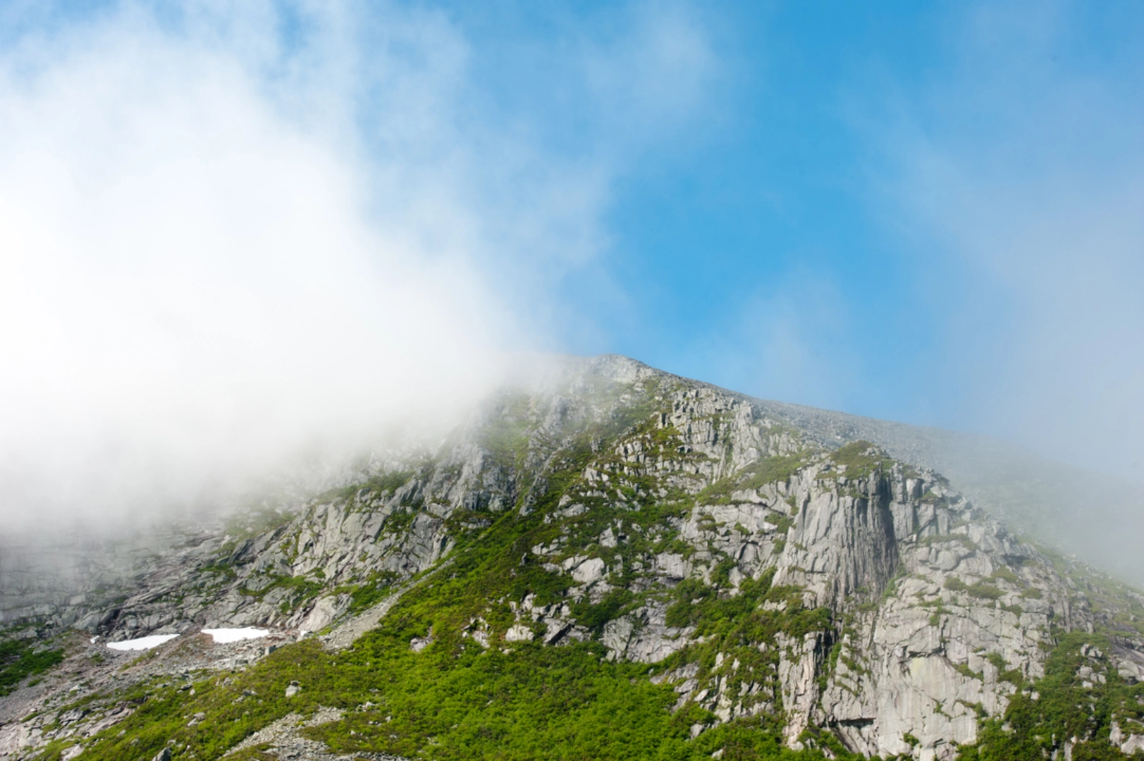 An image depicting the trail Katahdin Knife Edge Trail and its surrounding area.